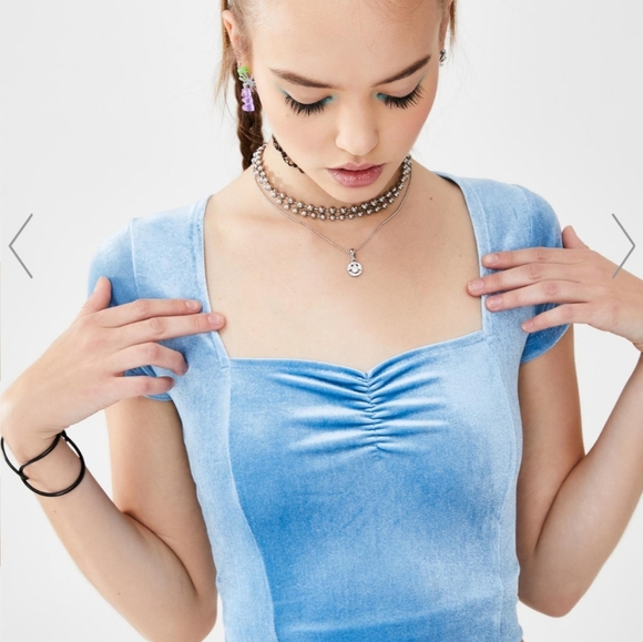 Delia's dollskill velvet light blue top - Picture 2 of 4